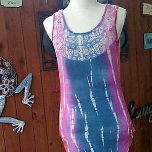 Beautiful size medium colorful tank